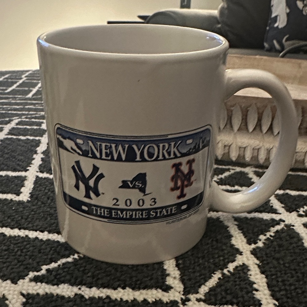 MLB New York Yankees vs Mets 2003 White Mug